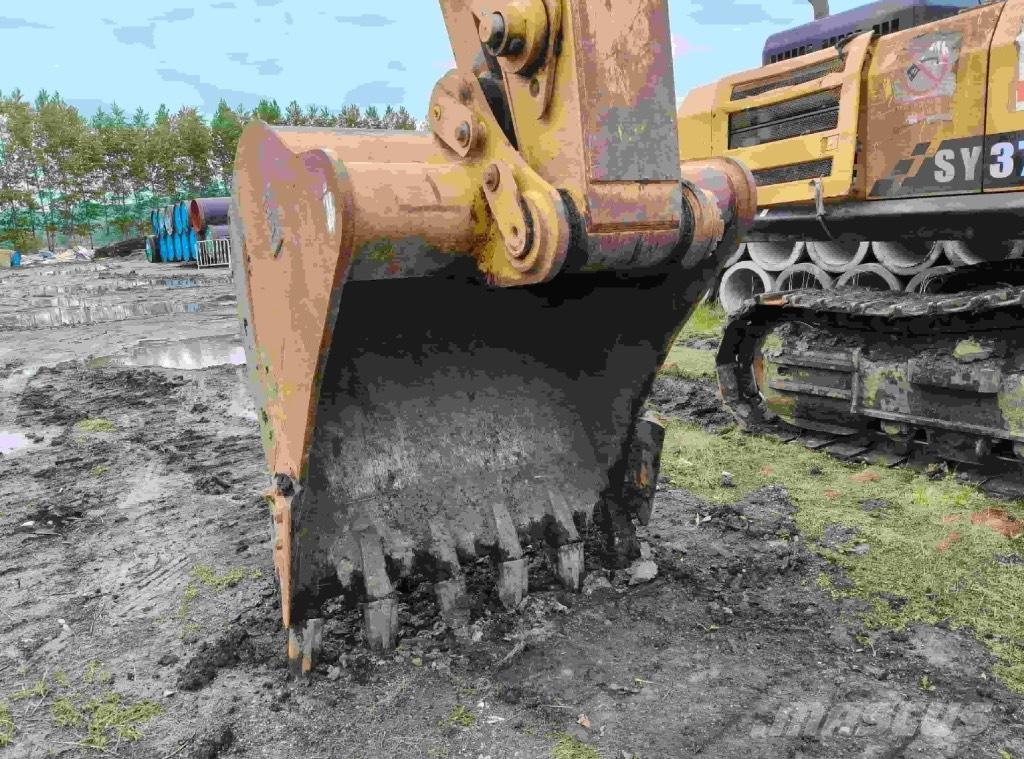 CAT 326 Escavatori cingolati