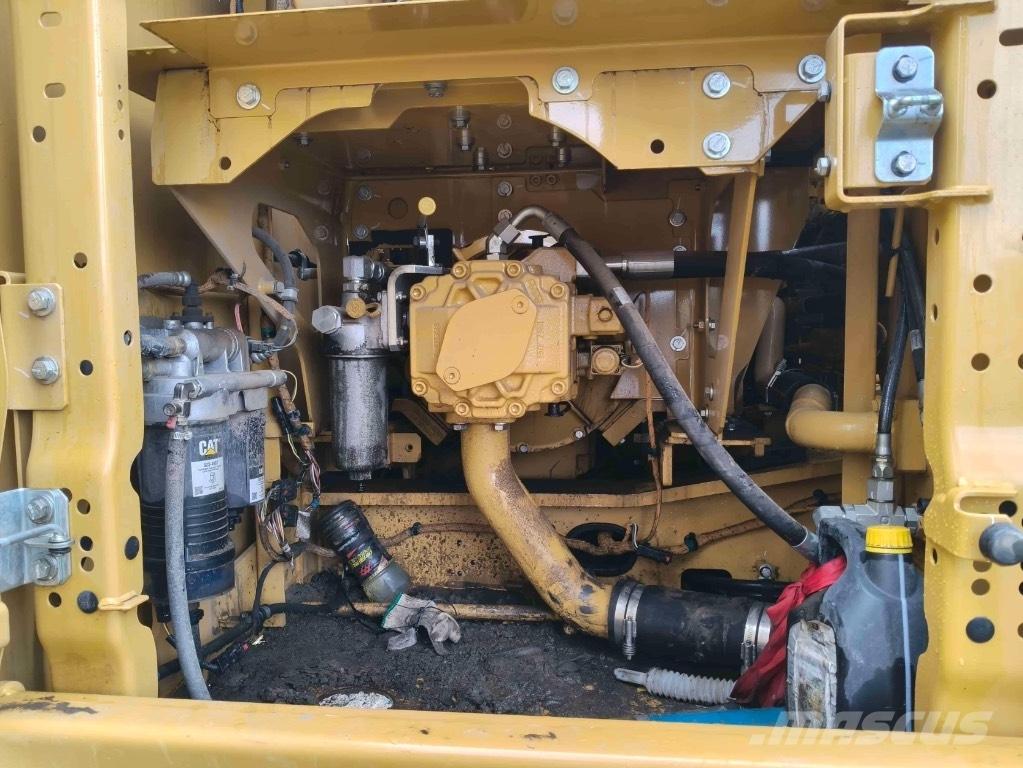 CAT 326 Escavatori cingolati