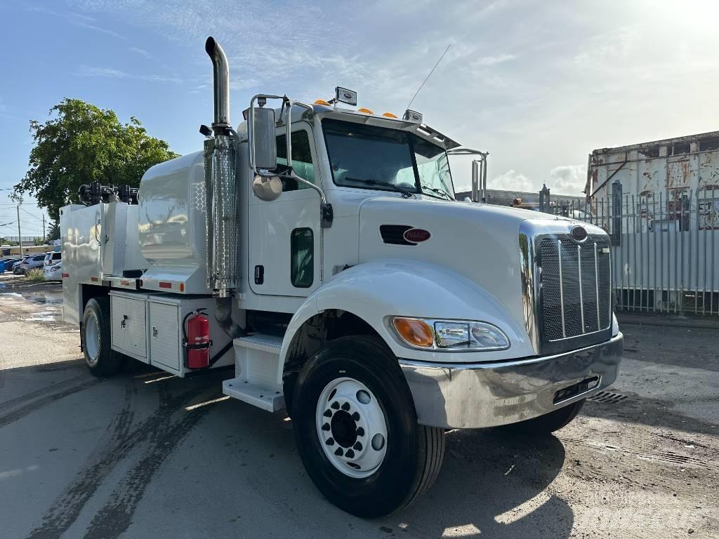 Peterbilt 335 Cisterna