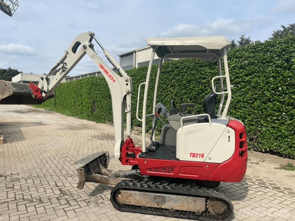 Takeuchi TB 216 Miniescavatori