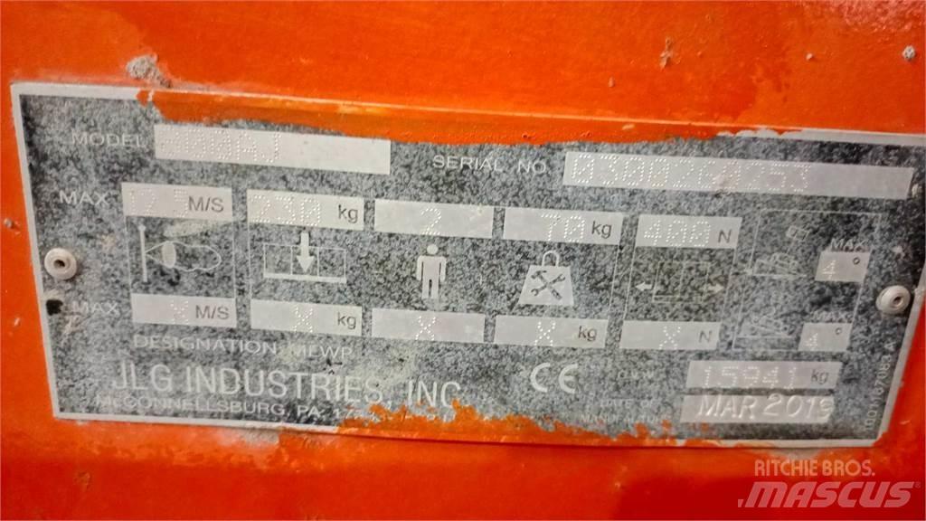 JLG 800AJ Piattaforme a braccio articolato