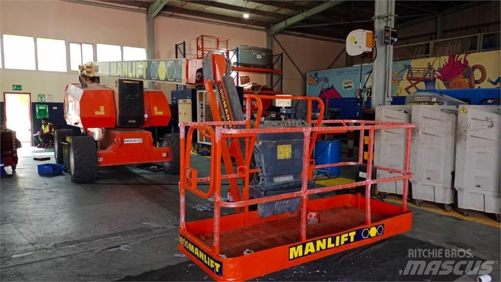 JLG 800AJ Piattaforme a braccio articolato