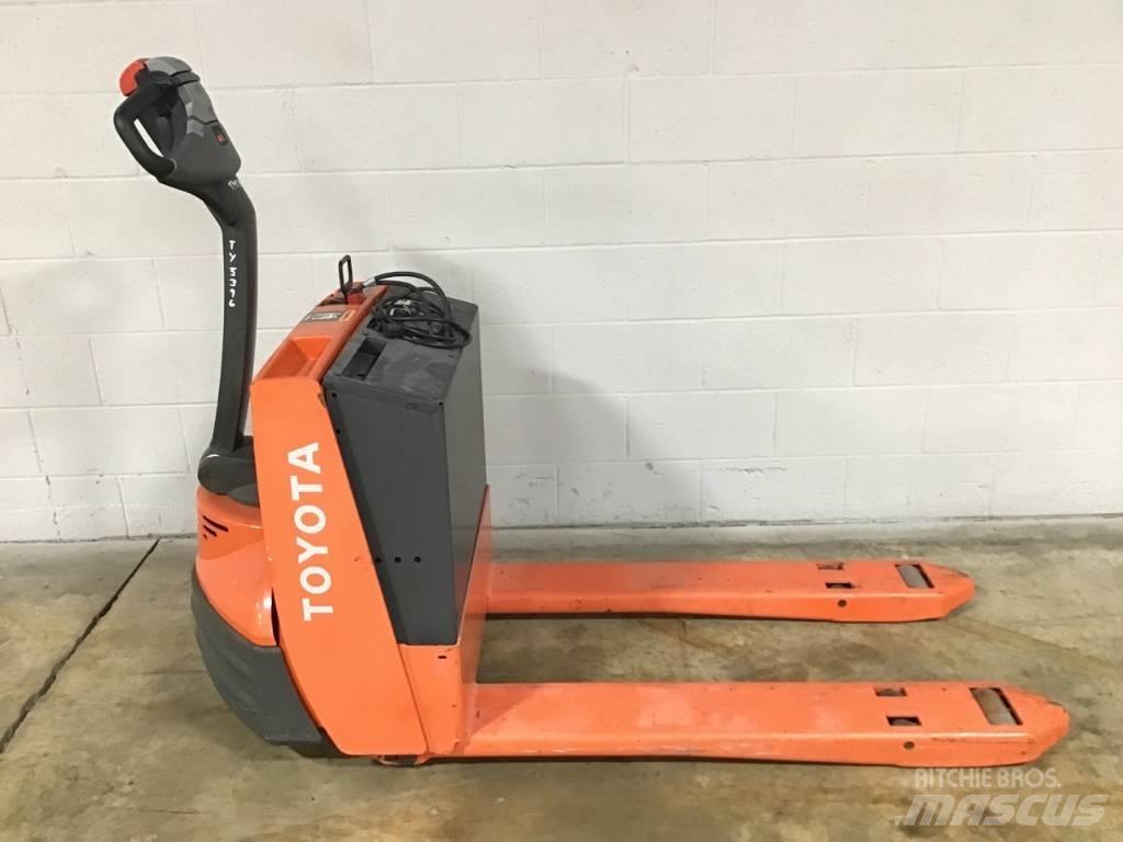 Toyota 7HBW23 Transpallet elettrici a timone