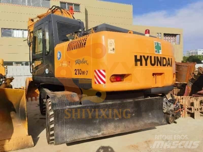 Hyundai 210W-7 Escavatori gommati