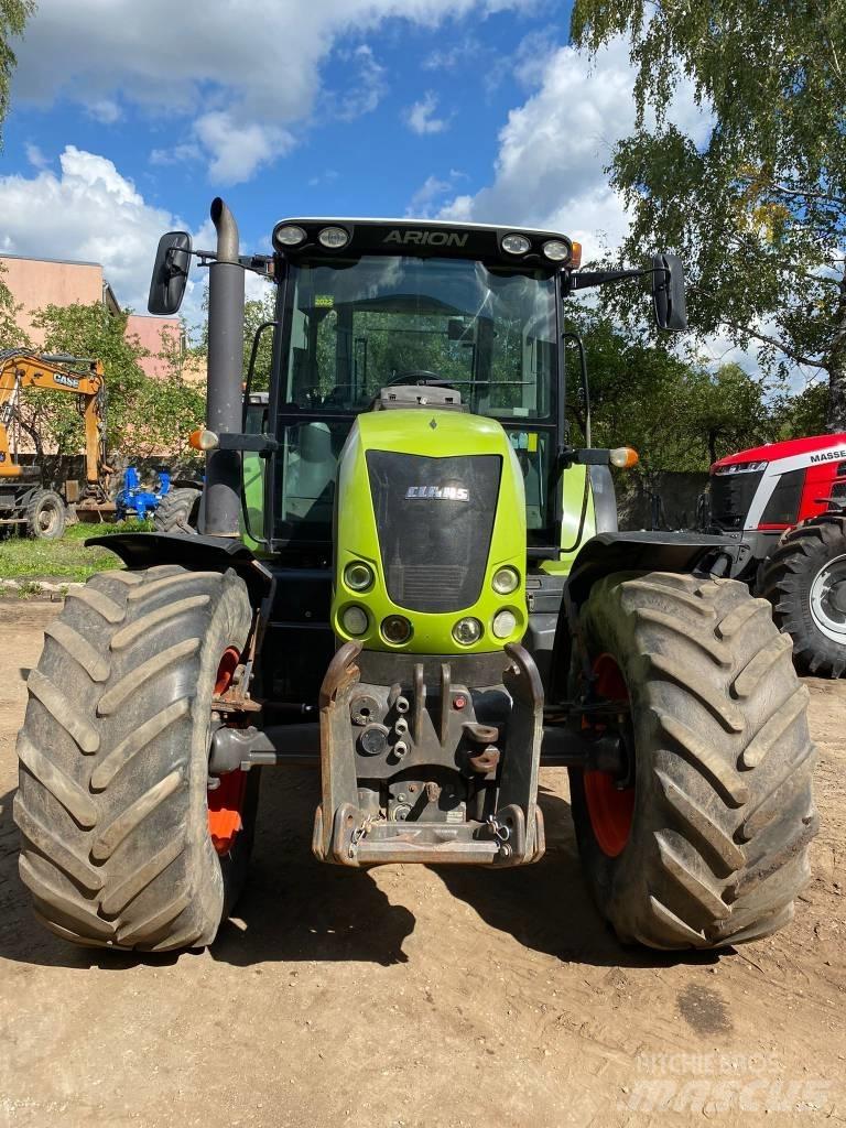 CLAAS Arion 640 Trattori