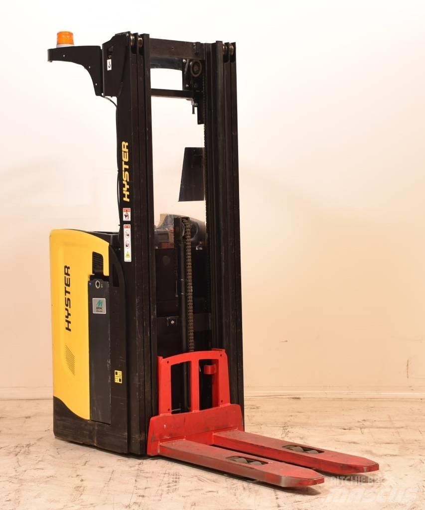 Hyster RS1.6-24 Carelli stoccatori  automatici-usati