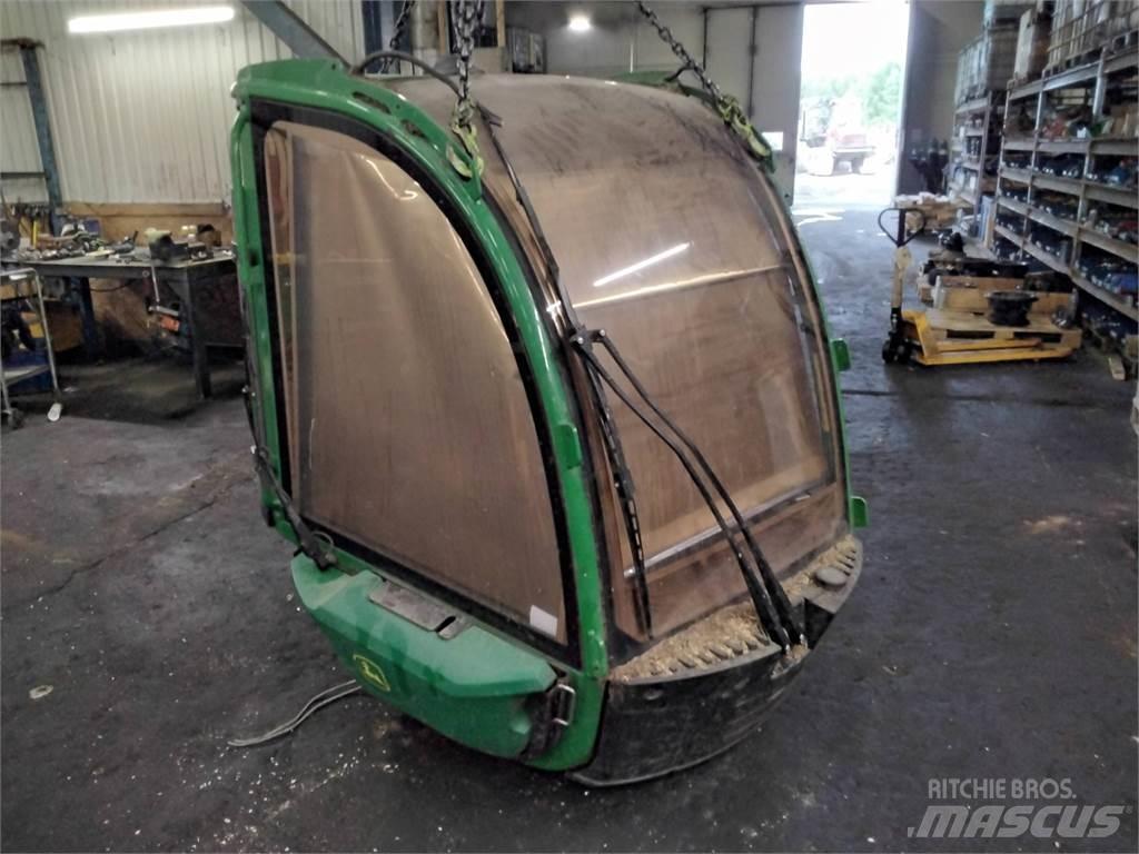 John Deere 1470G Cabine e interni