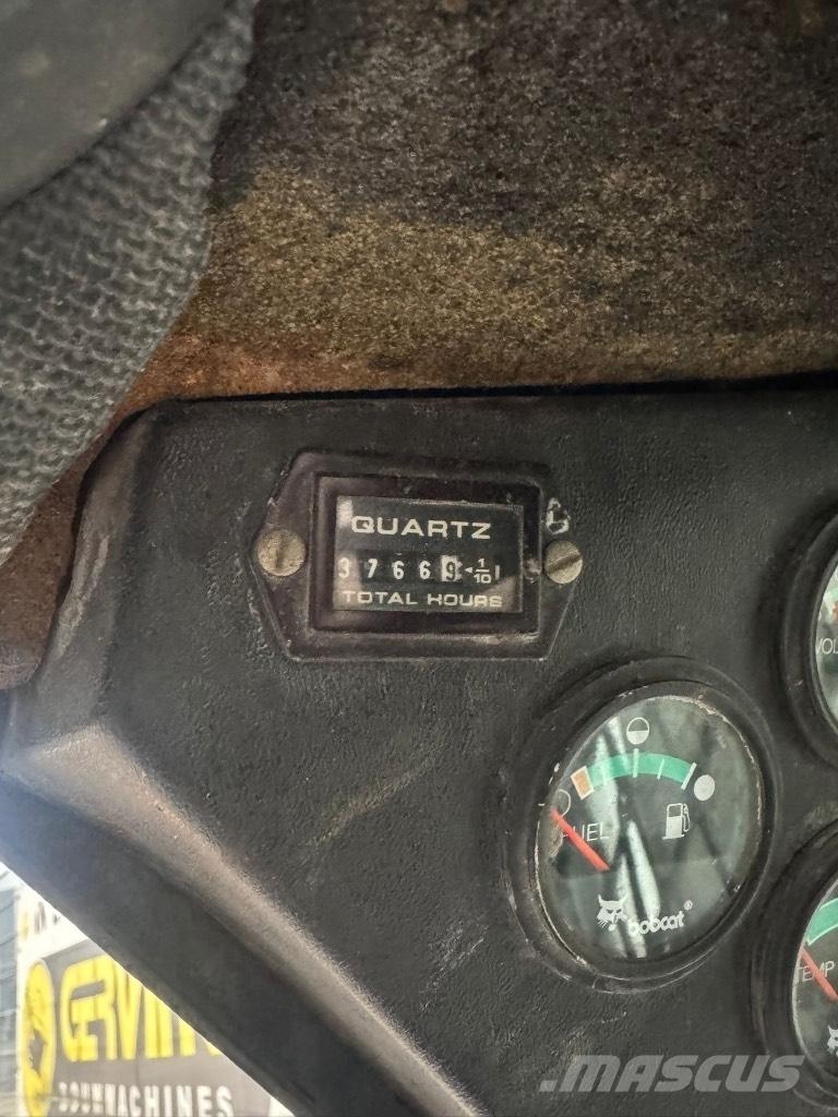 Bobcat 753 Mini Pale Gommate