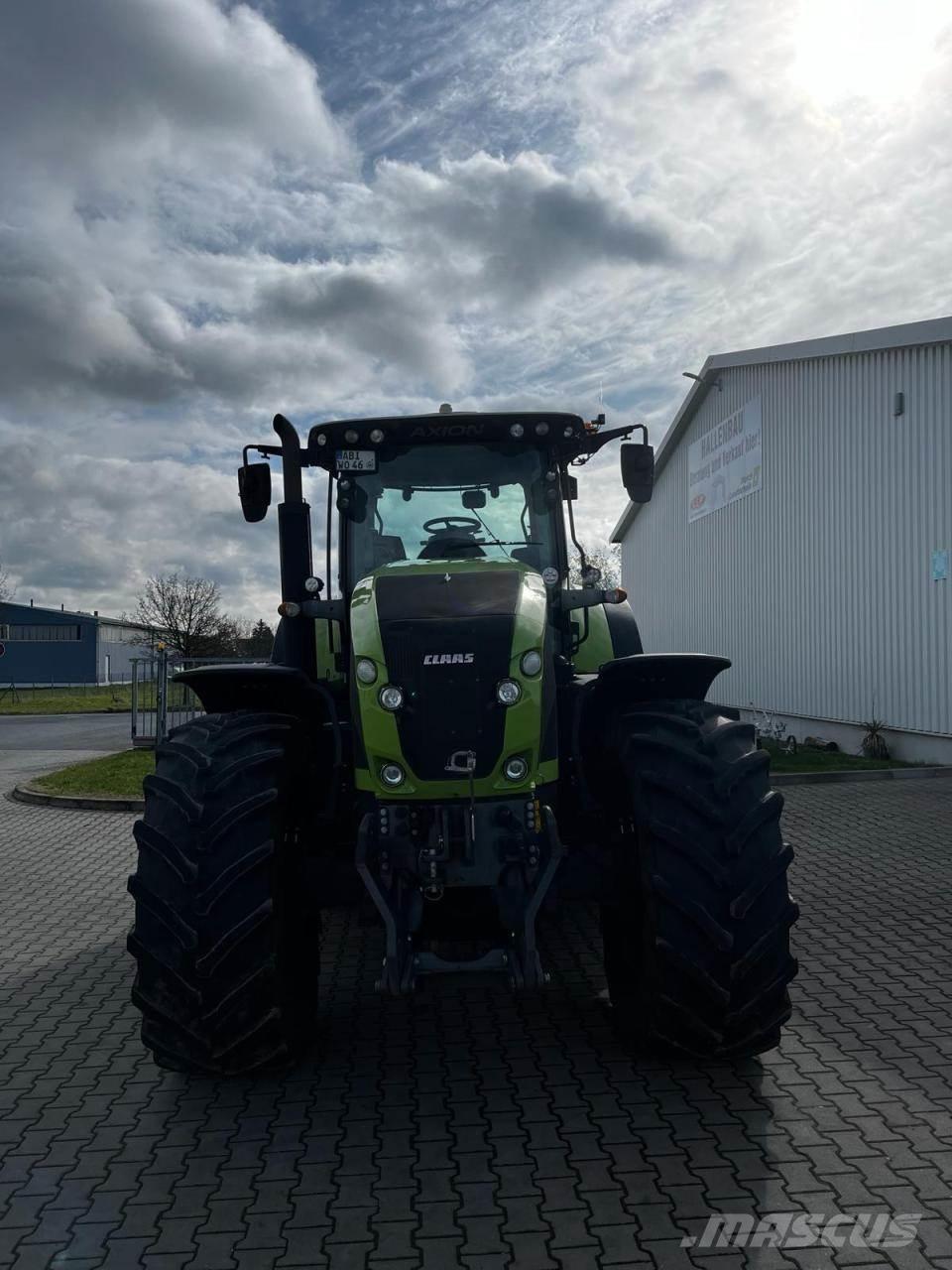 CLAAS Axion 940 Trattori