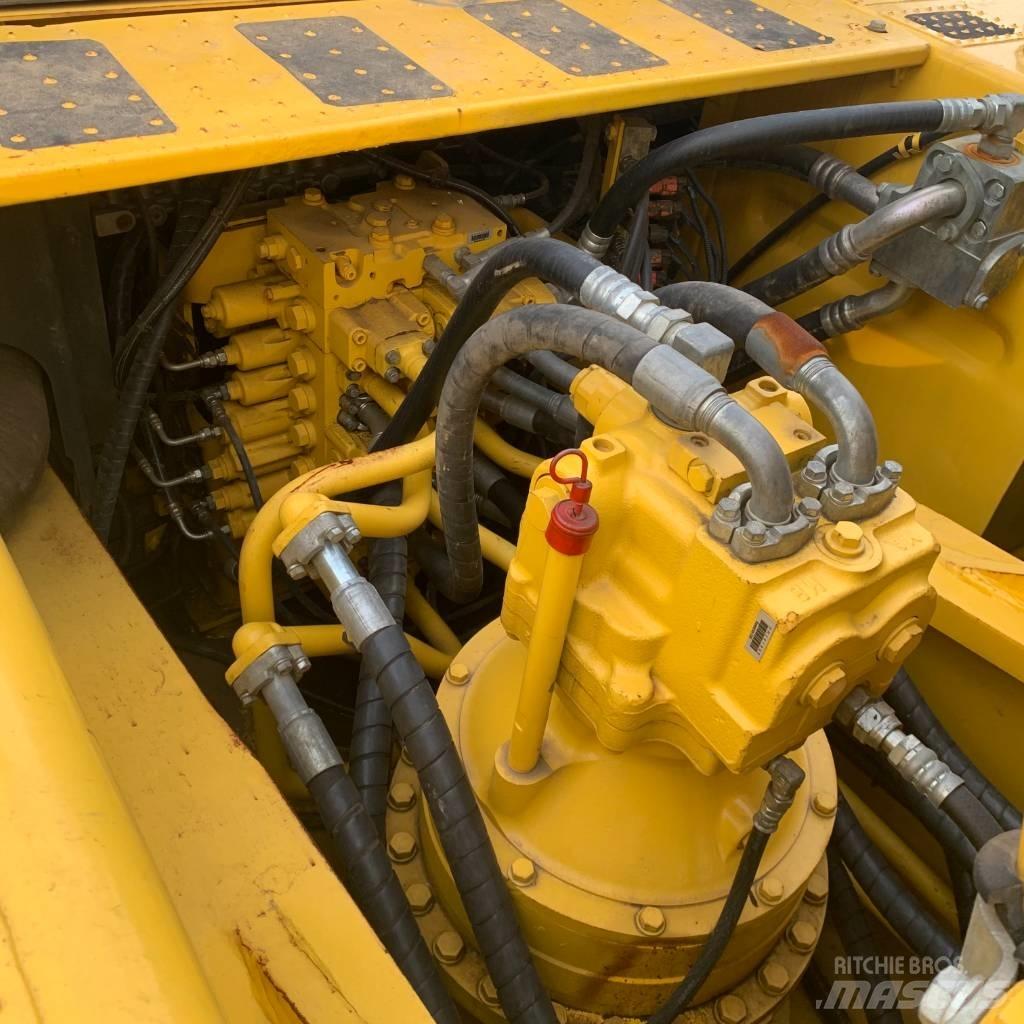 Komatsu PC450-8 Escavatori cingolati