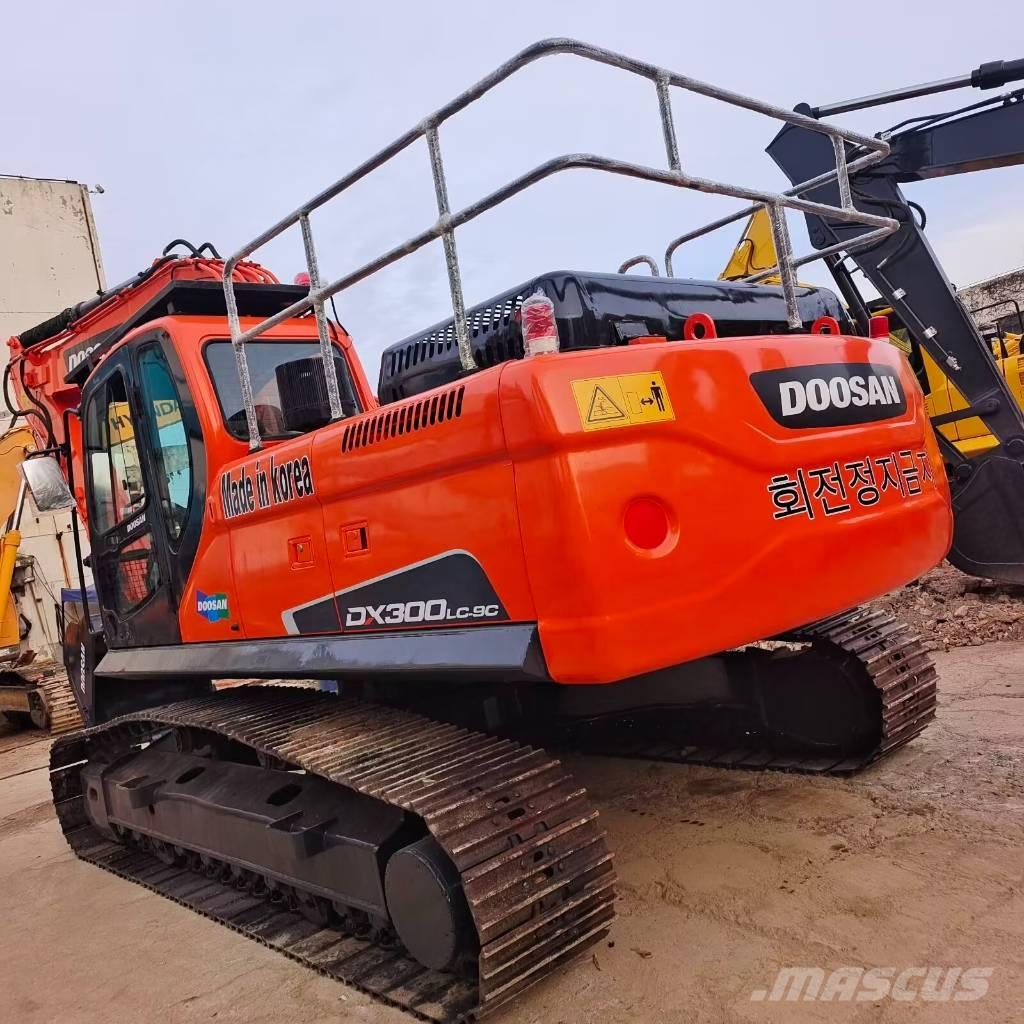 Doosan DX 300 LC Escavatori cingolati