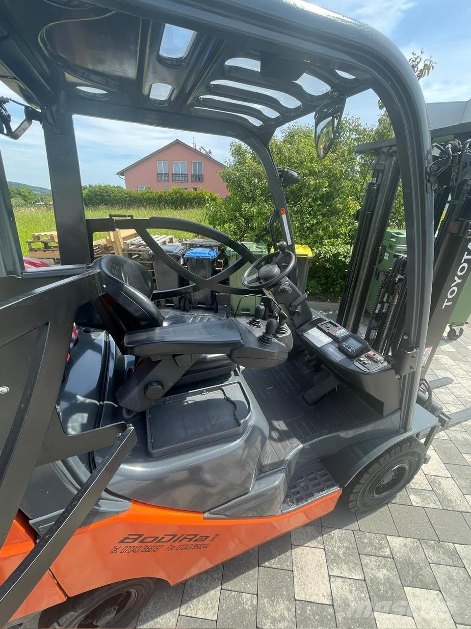 Toyota 02-8FGF18 Carrelli elevatori GPL