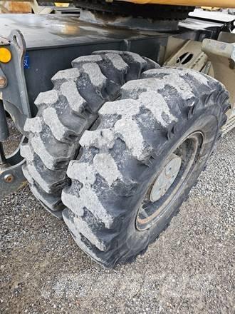 Liebherr A 916 Escavatori gommati