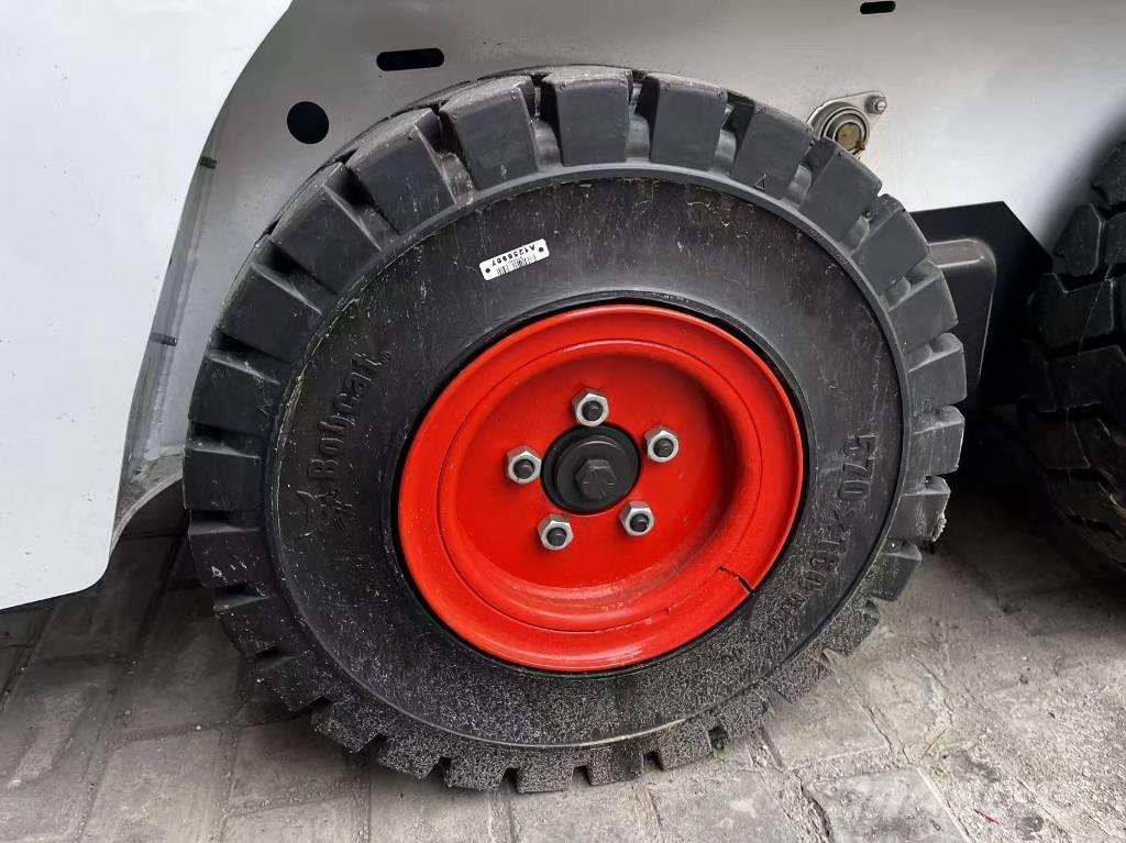 Bobcat S 70 Mini Pale Gommate