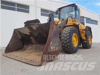 Volvo L90C Pale gommate