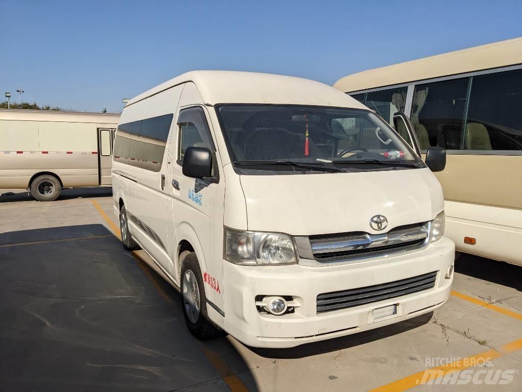 Toyota Hiace Autobus interurbani