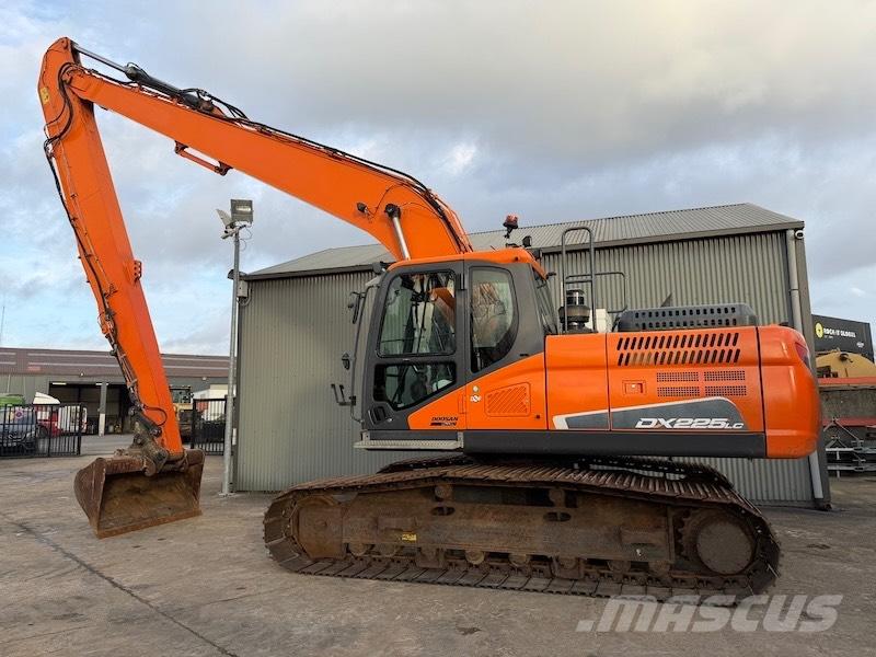 Doosan DX 225 LC-5 Escavatori a lunga portata