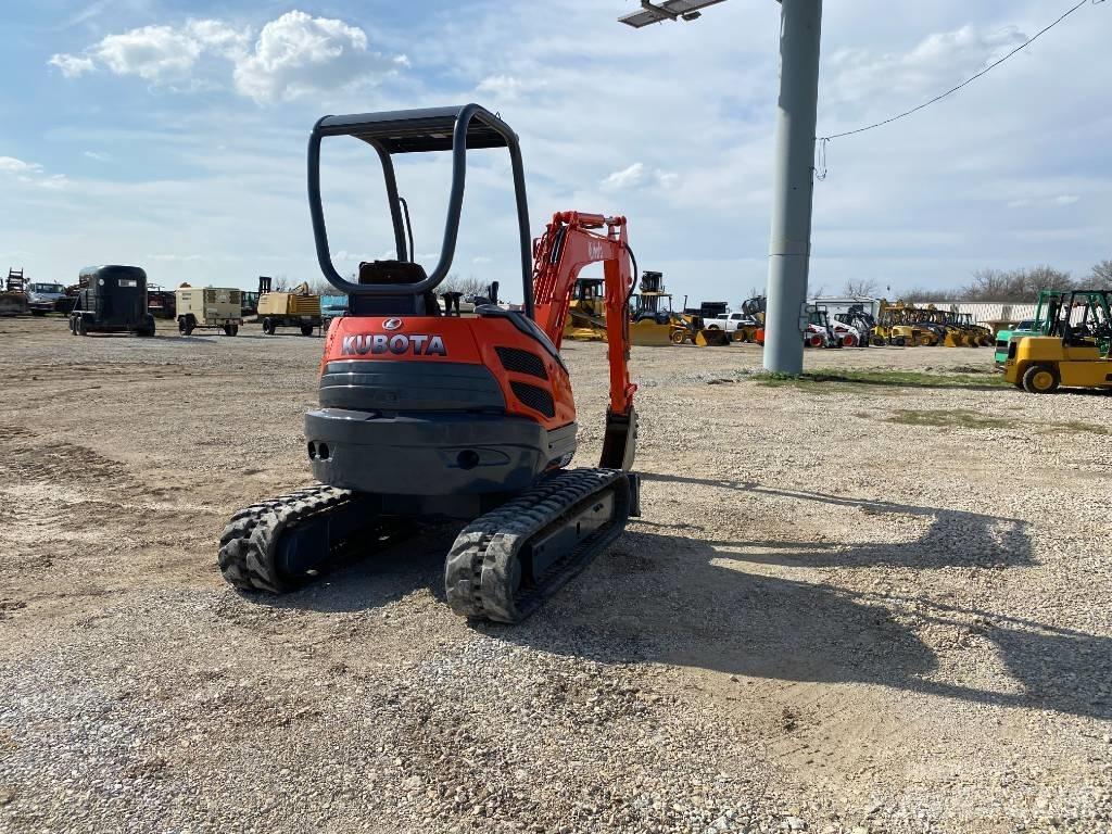 Kubota U 25 Miniescavatori