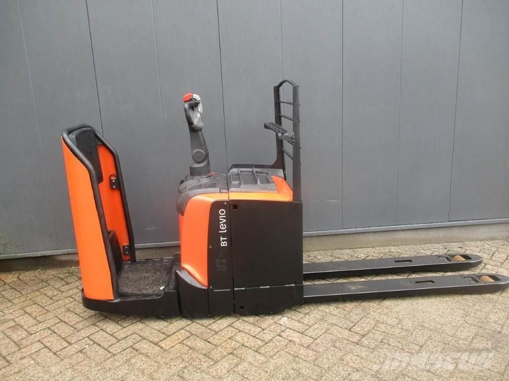 BT LPE 200 Carrelli elevatori bassi a piattaforma