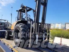 CASE 586H Elevatore per esterni