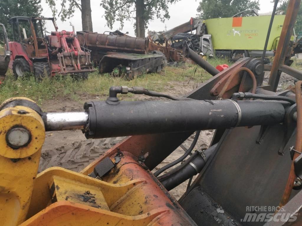 CAT 908H 2011r Pale gommate