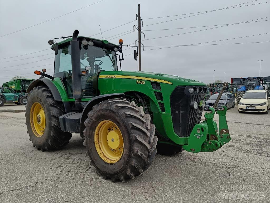 John Deere 8430 PST Trattori