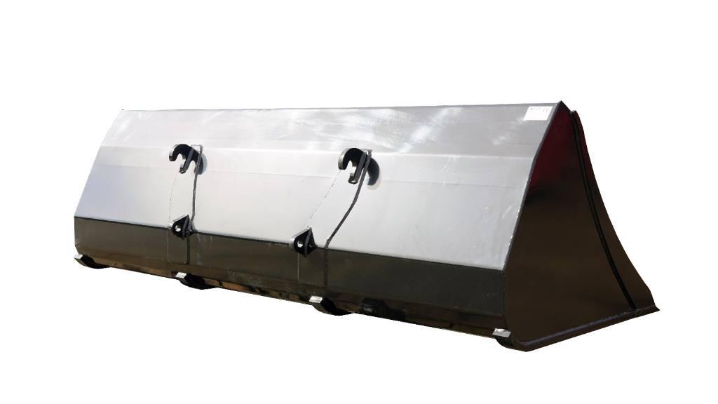  IM UNIVERSALSKOPA Benne