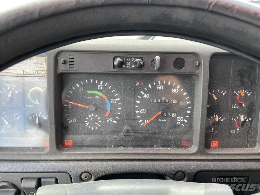 Volvo FH12 6x2 Motrici scarrabili