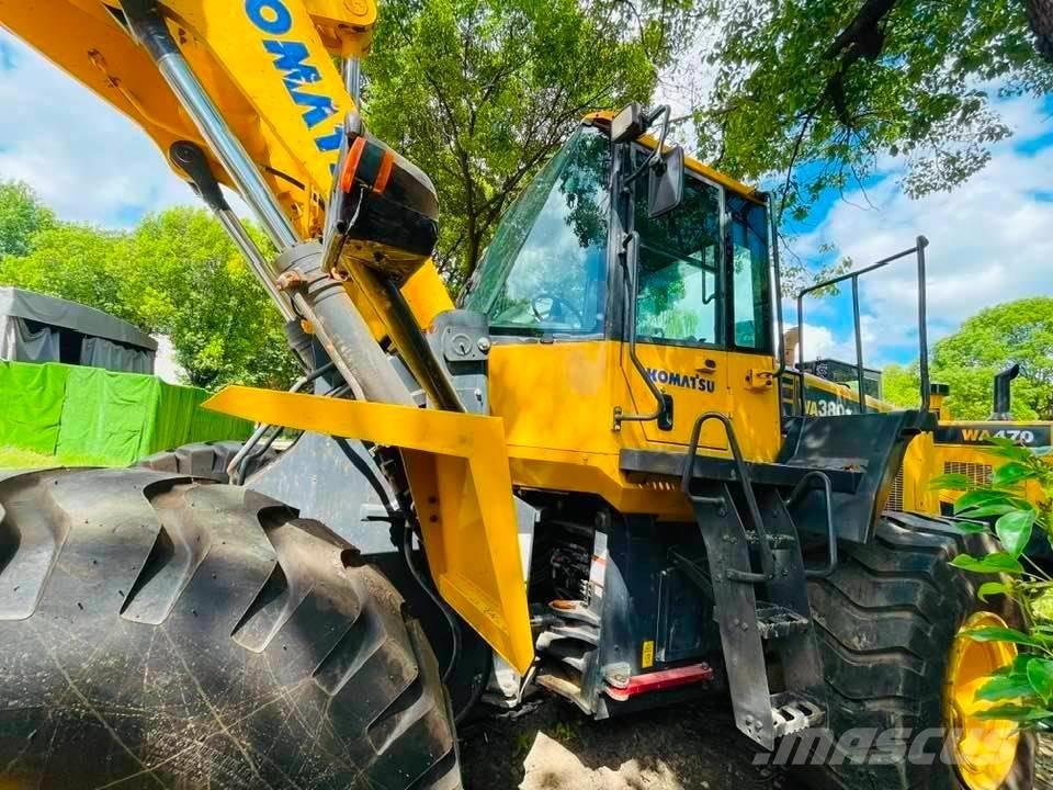 Komatsu WA380-6 Pale gommate