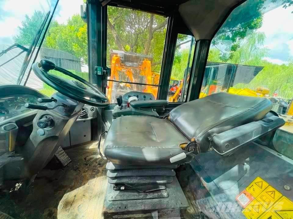 Komatsu WA380-6 Pale gommate