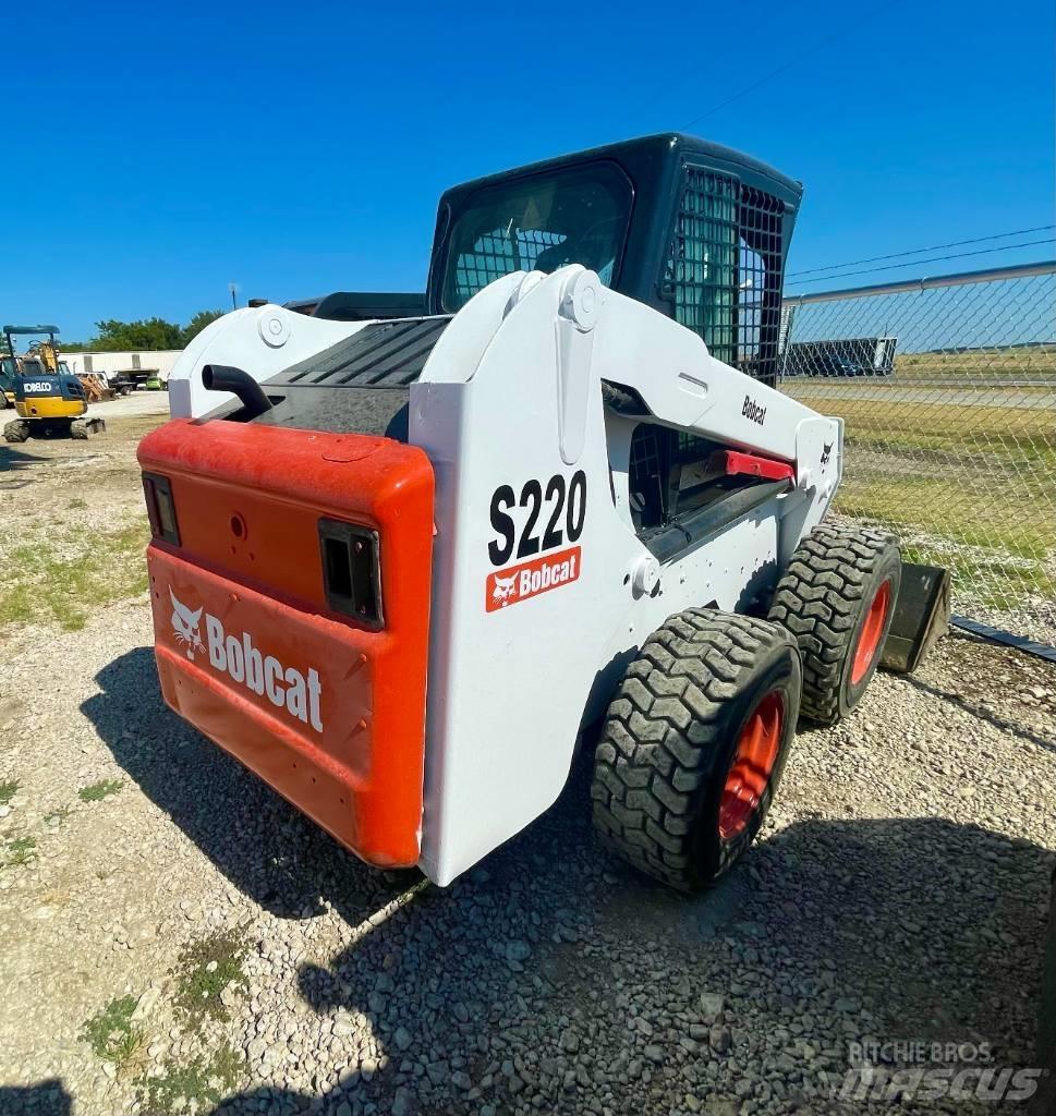 Bobcat S 220 Mini Pale Gommate