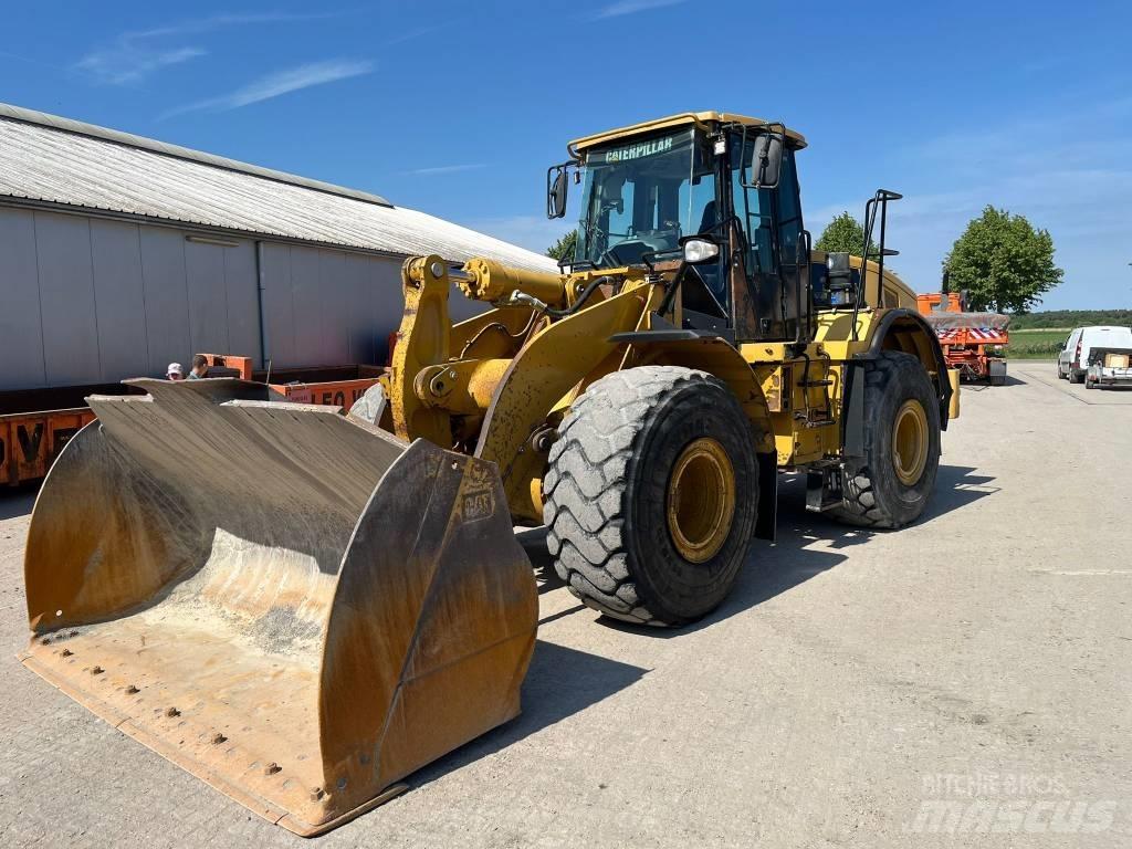 CAT 966 H Pale gommate