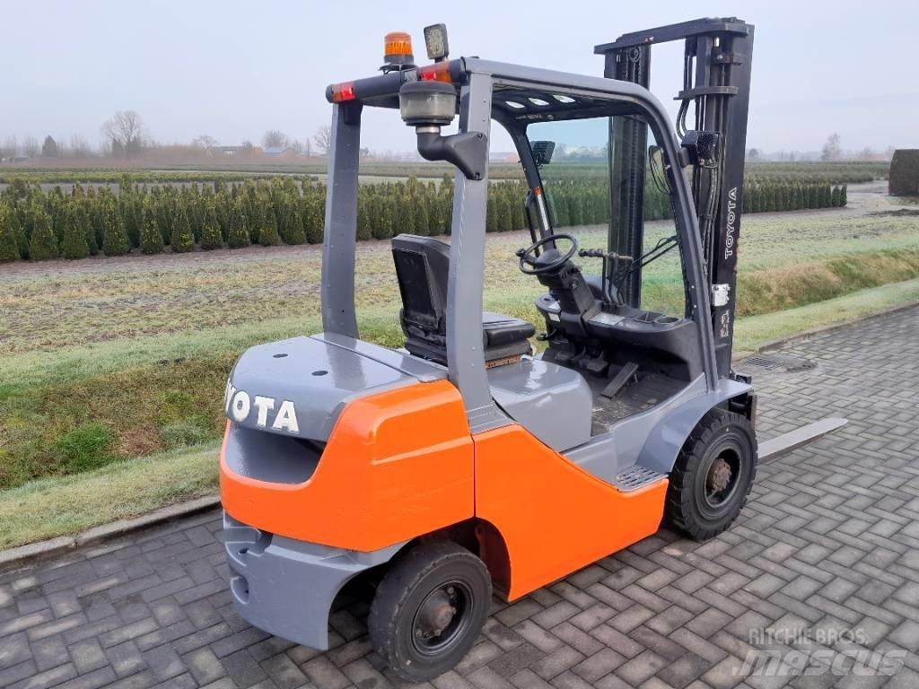 Toyota Tonero 25 Carrelli elevatori diesel