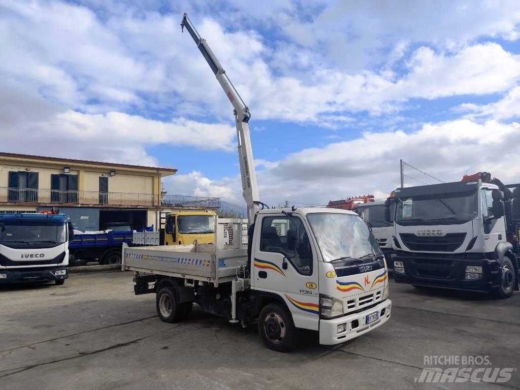 Isuzu NPR77G-5DX Autogru