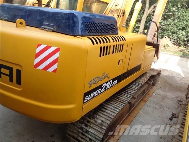 Hyundai R210-5D Escavatori gommati