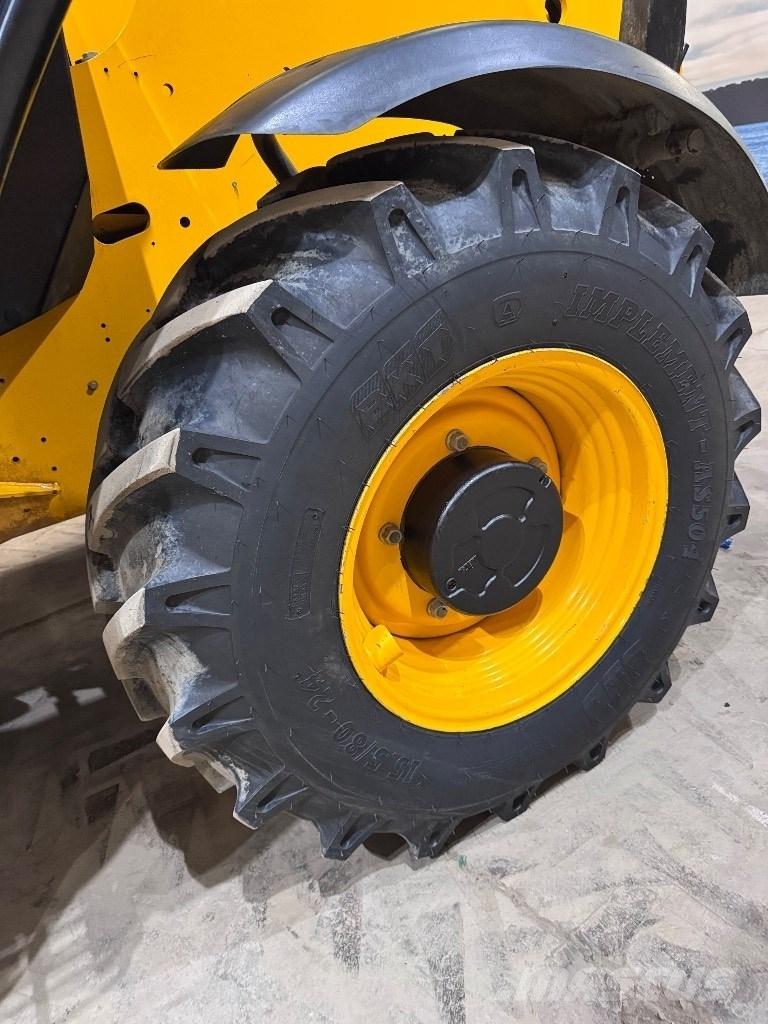 JCB 540-140 Sollevatori telescopici