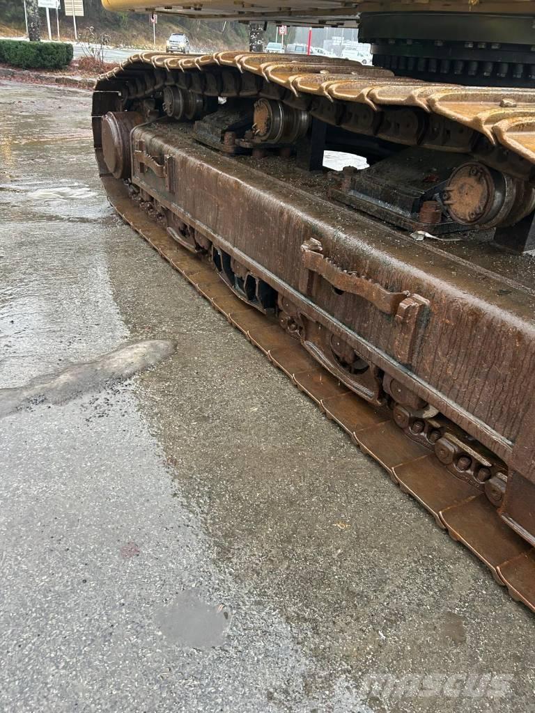 CAT 352 Escavatori cingolati