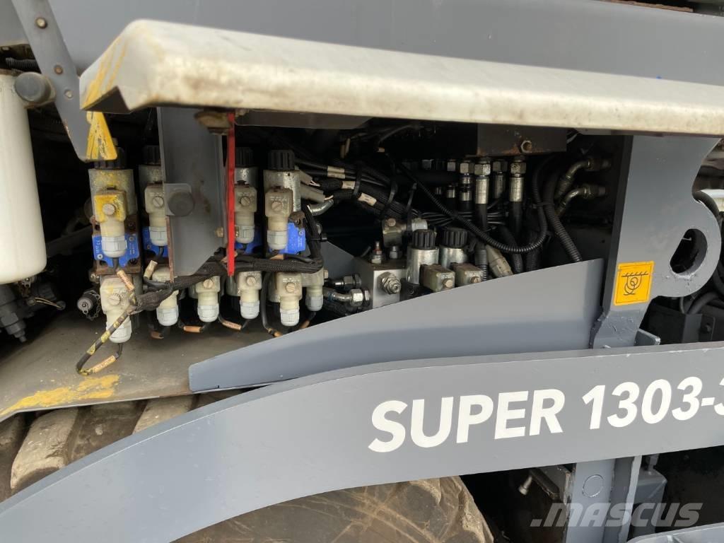 Vögele SUPER 1303-3I Finitrici