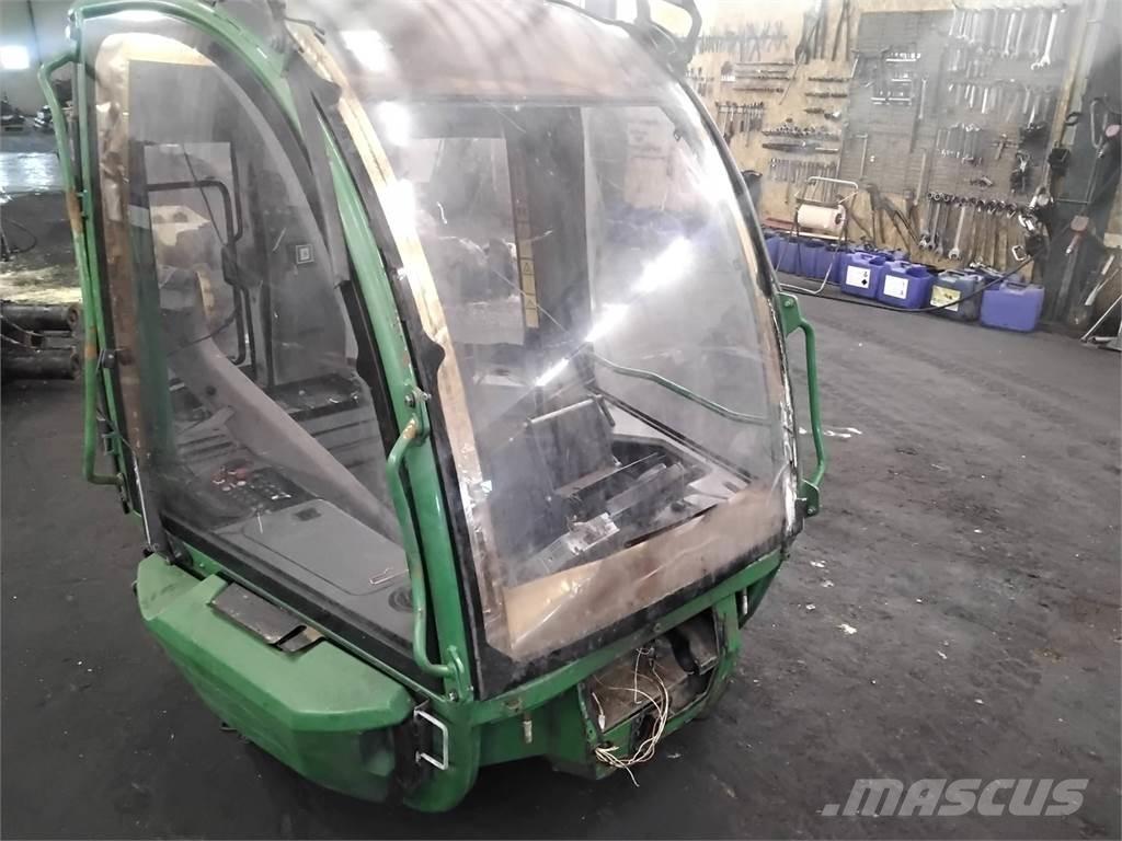 John Deere 1270E Cabine e interni