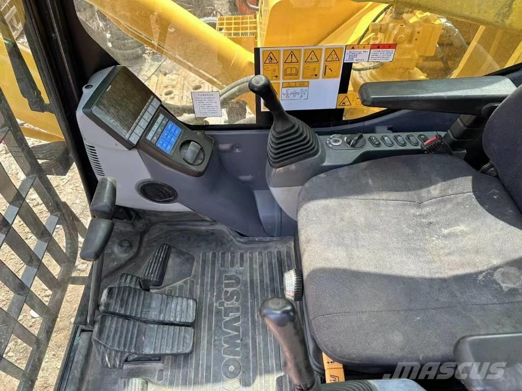 Komatsu PC 850-8 Escavatori anfibi