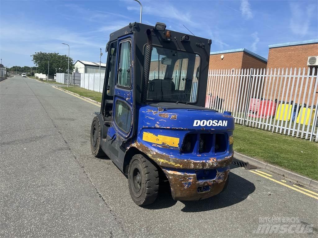 Doosan D45SC-5 Carrelli elevatori diesel