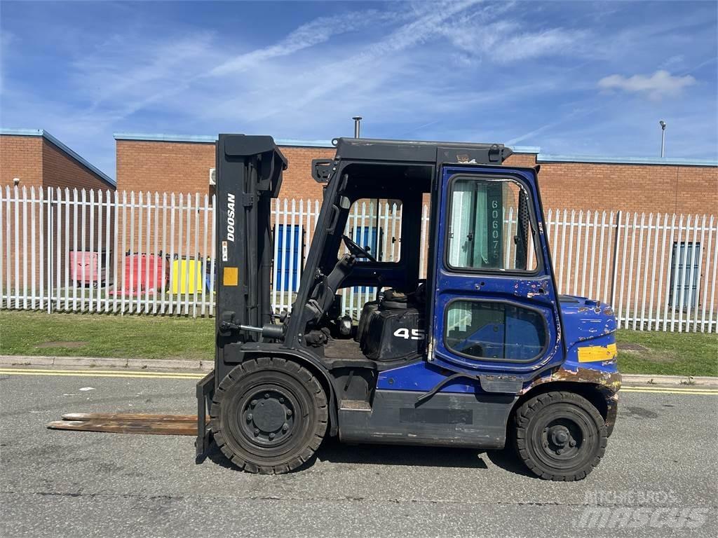 Doosan D45SC-5 Carrelli elevatori diesel