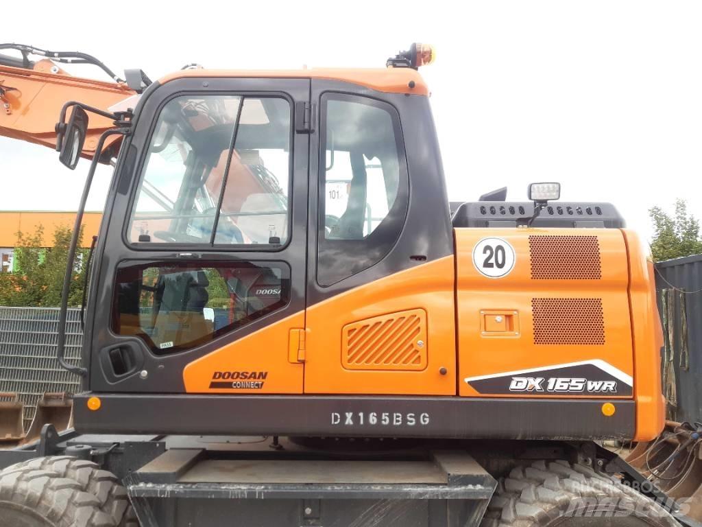 Doosan DX165 WR-7 Escavatori gommati
