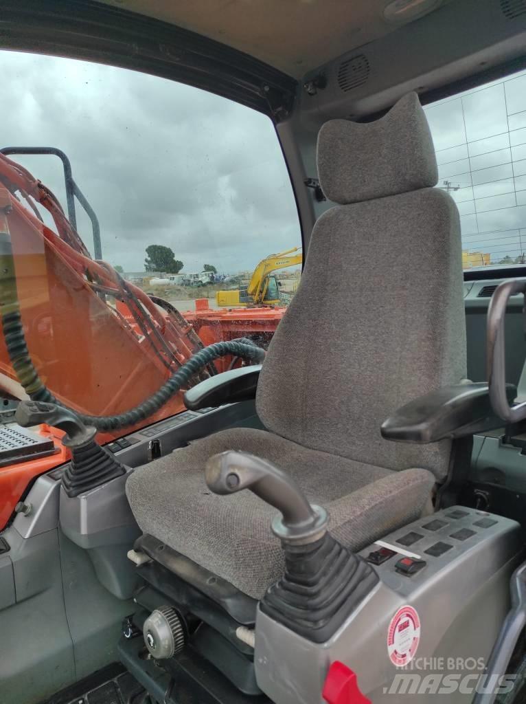 Doosan DX 180 LC Escavatori cingolati
