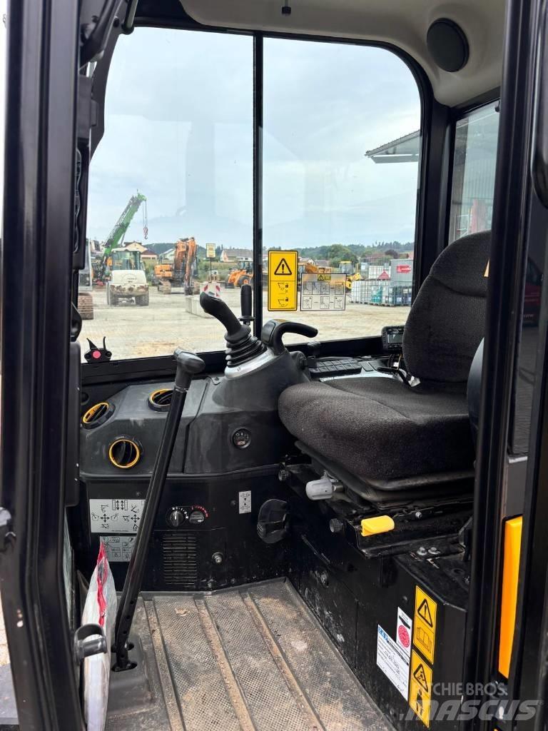 JCB 19 C-1 Miniescavatori