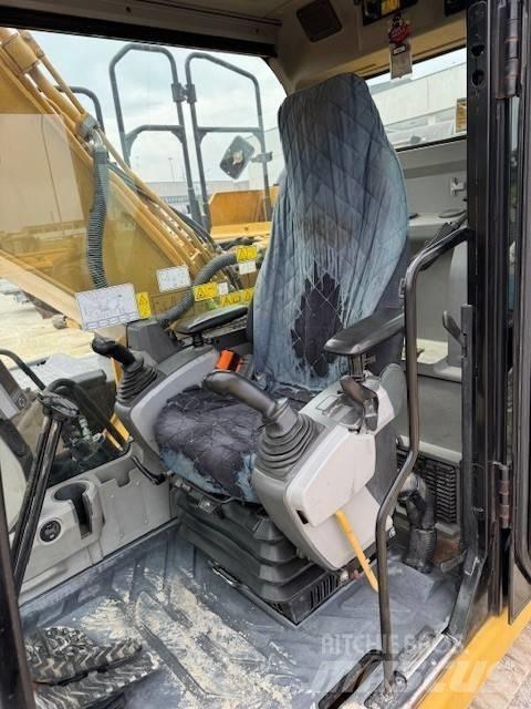 CAT 323 E Escavatori cingolati