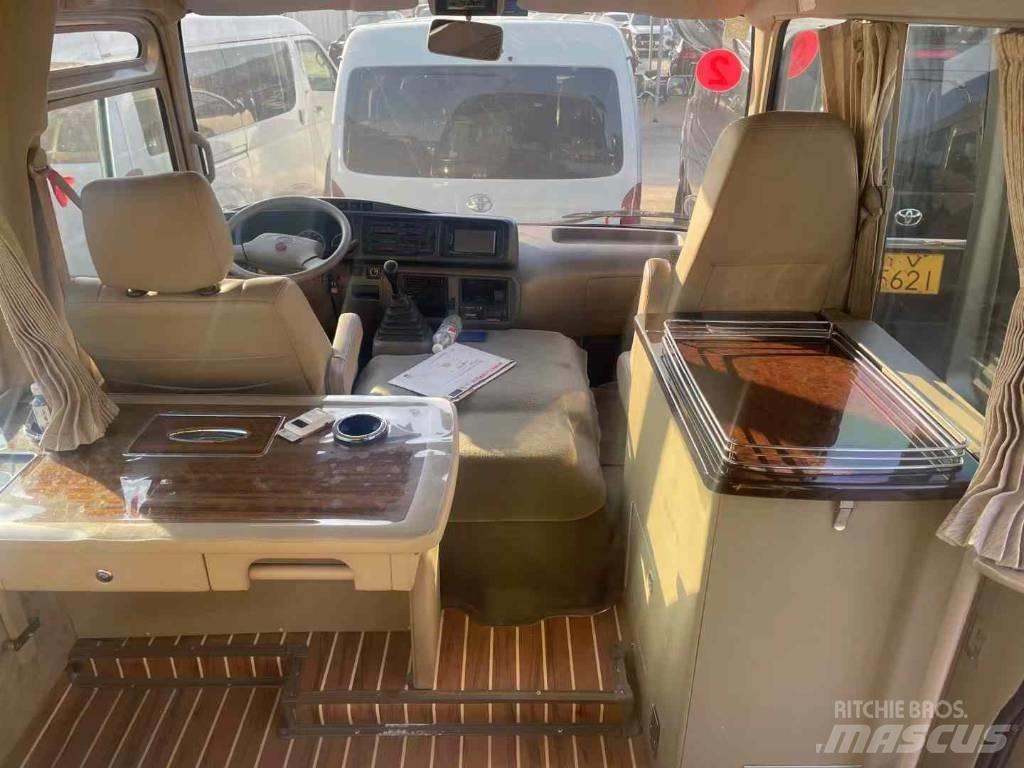 Toyota Coaster Autobus interurbani