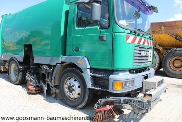 MAN M32 Autocarro spazzatrice
