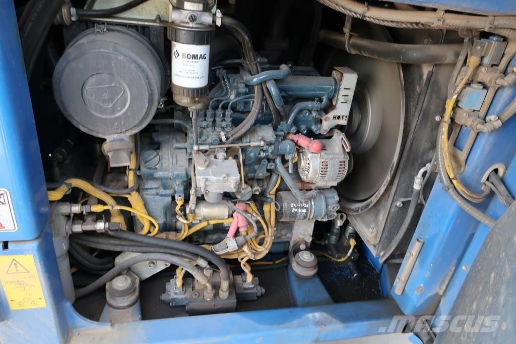 Bomag BW 154 AP-4 Rulli a doppio tamburo