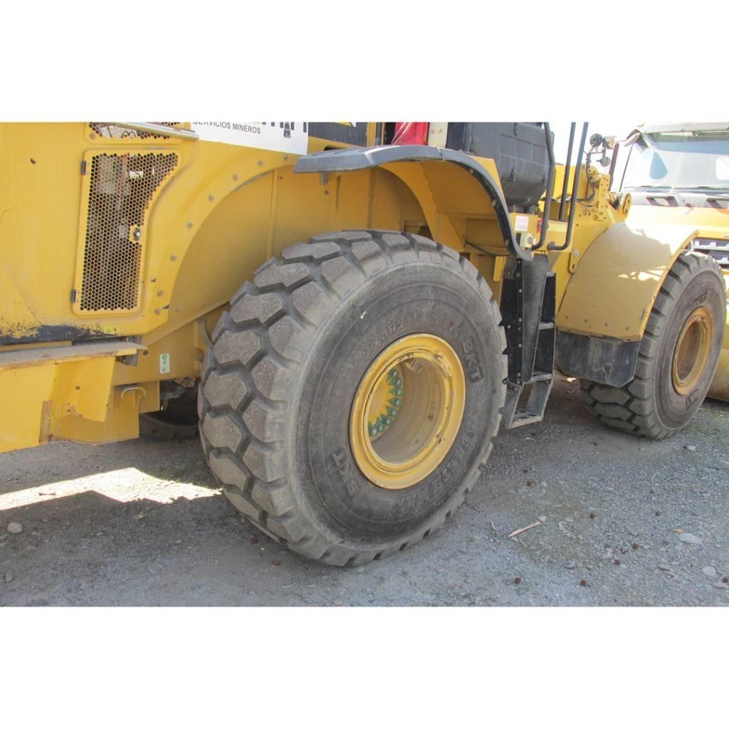 CAT CAT 966L Pale gommate